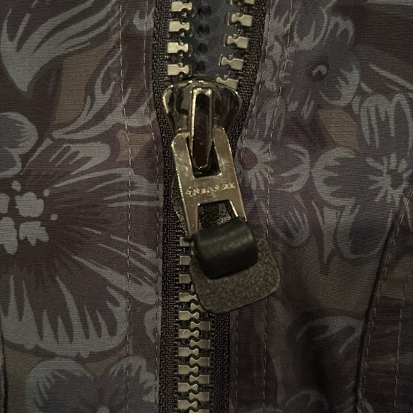 Coach - New York
Light rain jacket
Men’s medium - Picture 5 of 6